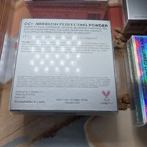 NWT 5 Pc IT Cosmetics Gift Box MEDIUM CC Cream, Eye, Powder, Brush Lipstick